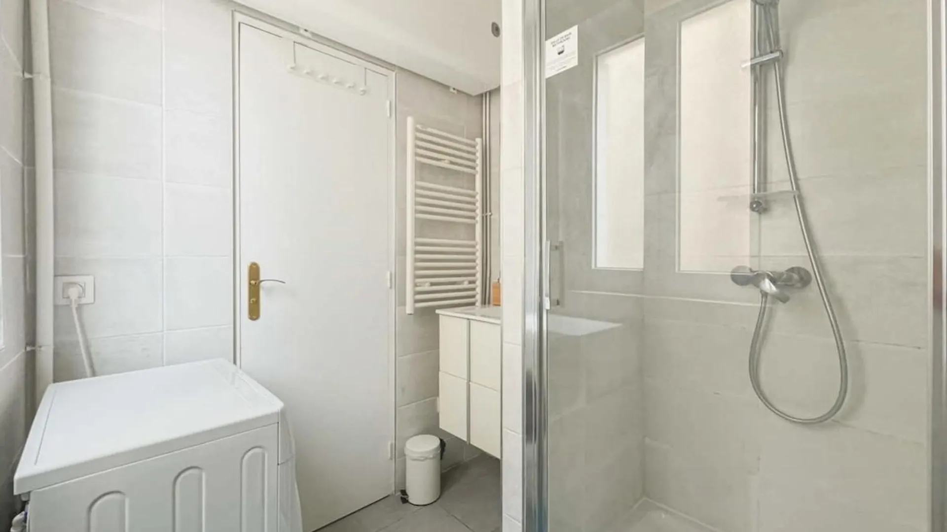 Flexliving - Whole Apartment - Caulaincourt Paris