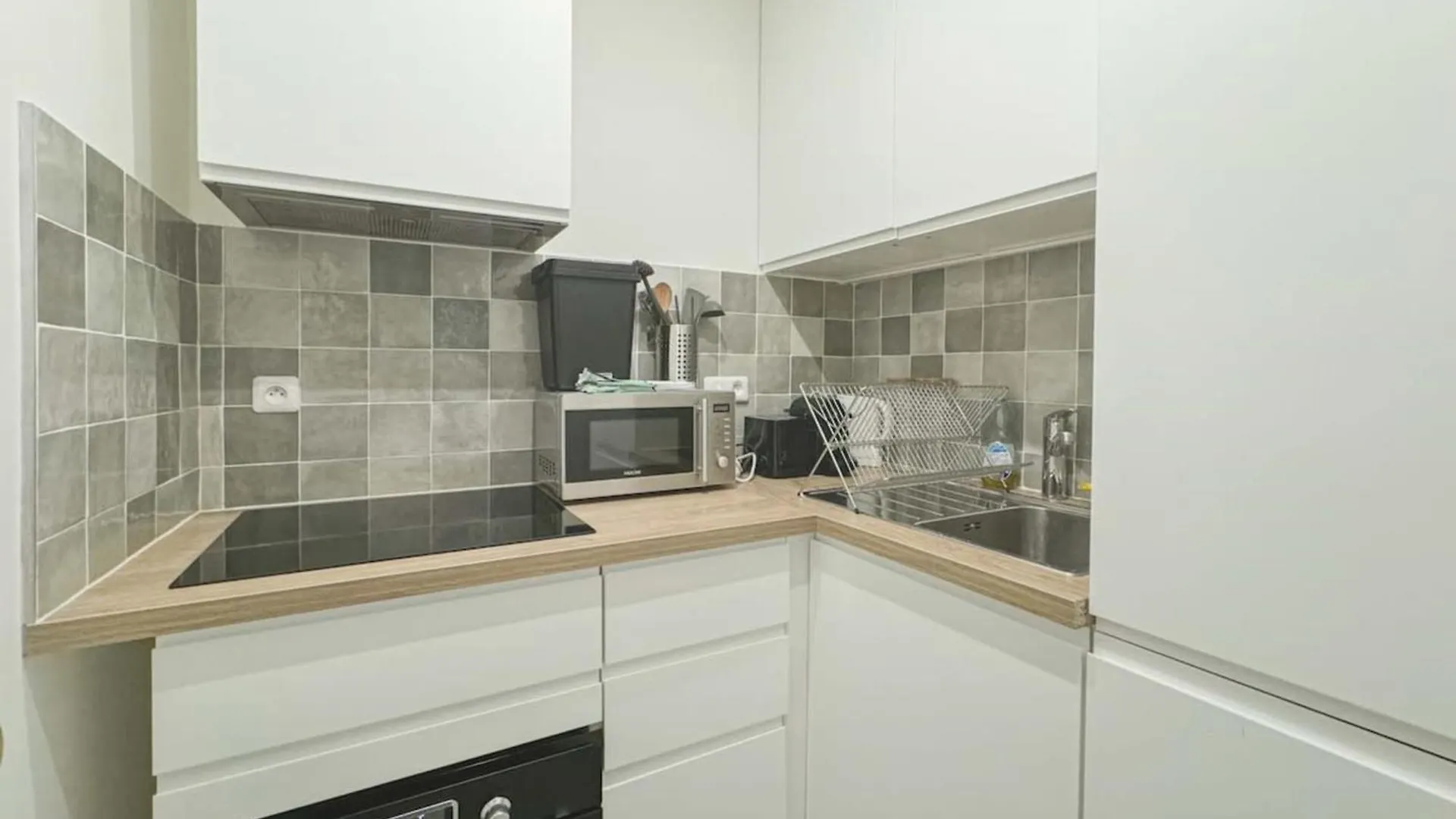 Flexliving - Whole Apartment - Caulaincourt Paris